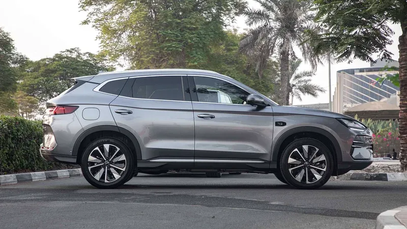 بي واي دي سونج بلس 2025